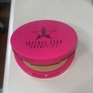 Jeffree Star Radiant Pink and Gold Highlighter